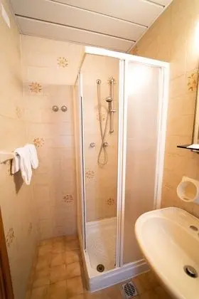 Tek Büyük Yataklı Oda, Balkon, Deniz Manzaralı