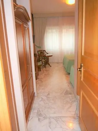 Classic Üç Kişilik Oda