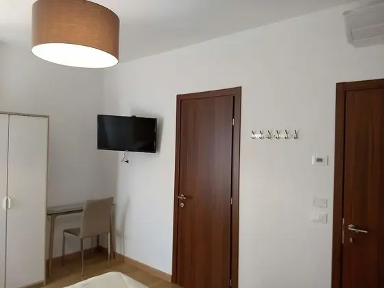 Deluxe Tek Büyük Yataklı Oda, 1 Büyük (Queen) Boy Yatak, Sigara İçilmez, Avlu Manzaralı