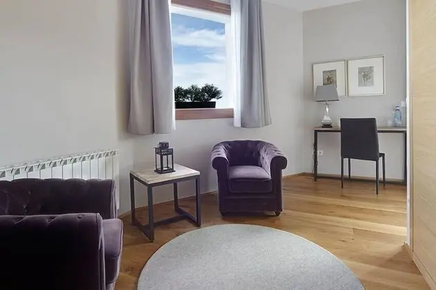 Süit, Sıcak Su Havuzu