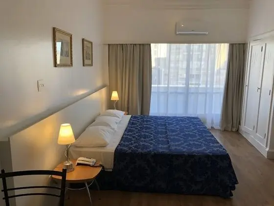 Luxury Tek Büyük Yataklı Oda