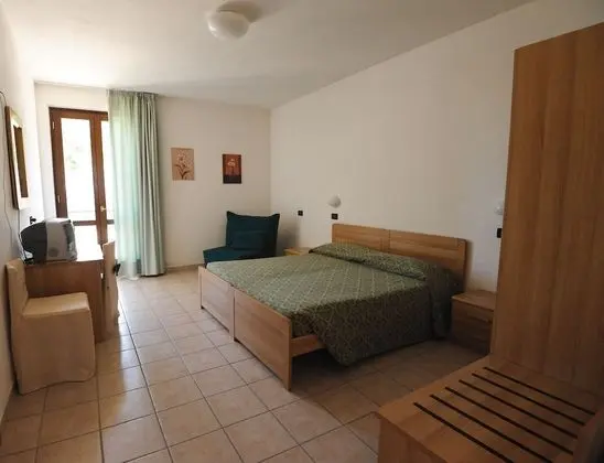 Standard Tek Büyük veya İki Ayrı Yataklı Oda, Balkon, Dağ Manzaralı