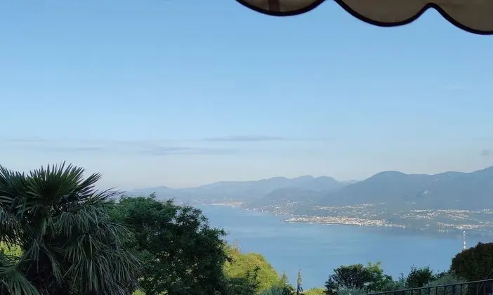 Standard Tek Büyük veya İki Ayrı Yataklı Oda, Balkon, Göl Manzaralı