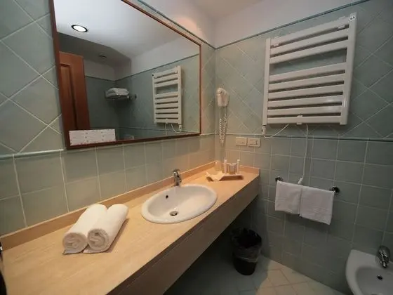 Standard Büyük Yataklı Tek Kişilik Oda