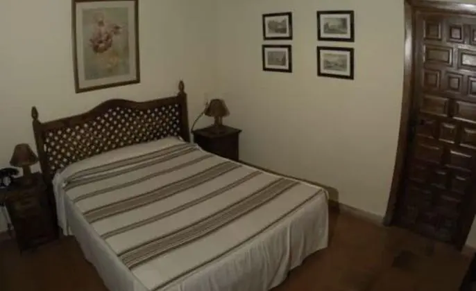 Tek Büyük Yataklı Oda