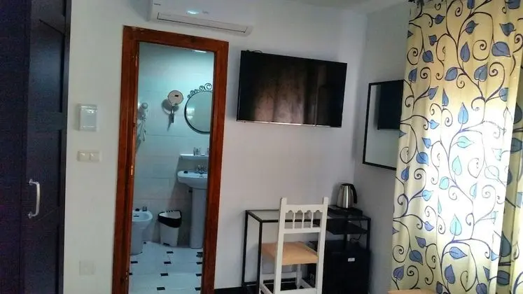 Basic Tek Büyük Yataklı Oda, Avlu Manzaralı