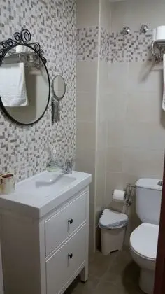 Basic Tek Büyük Yataklı Oda, Avlu Manzaralı
