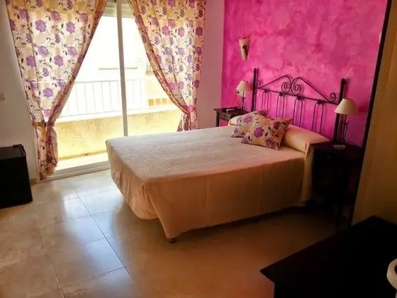 Comfort Tek Büyük veya İki Ayrı Yataklı Oda, Şehir Manzaralı