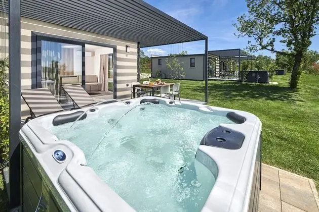 MOBILE HOME LOTUS LUXURY