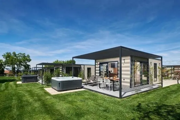 MOBILE HOME LOTUS LUXURY