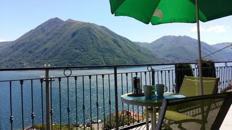 Apart Daire, 1 Yatak Odası, Balkon, Göl Manzaralı