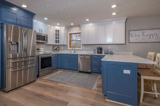 Ev, Birden Çok Yatak, Sıcak Su Havuzu