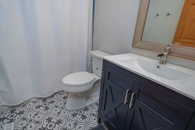 Ev, Birden Çok Yatak, Sıcak Su Havuzu