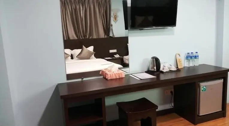 Standard Tek Büyük Yataklı Oda