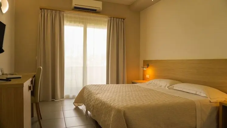 Premium Tek Büyük Yataklı Oda