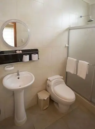 Üç Kişilik Oda
