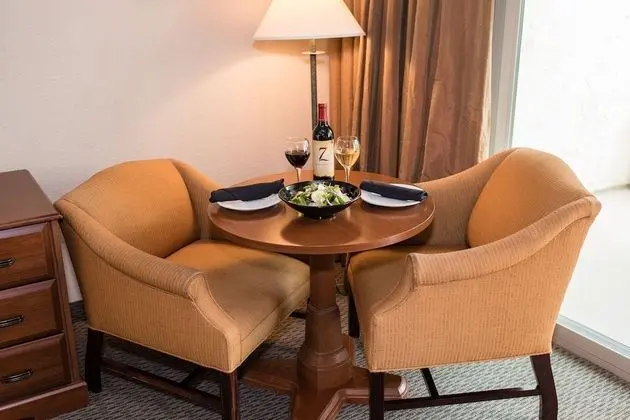 Mobility Accessible, 1 King Bed, Golf View