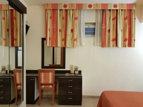 Çift ​​kişilik Economy