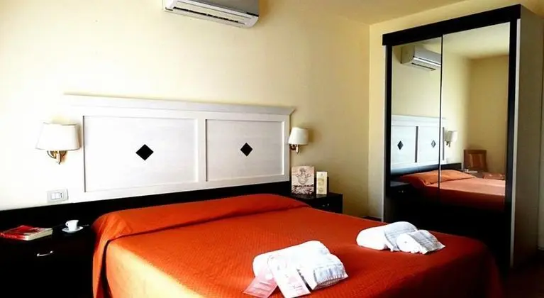 Çift ​​kişilik Standard