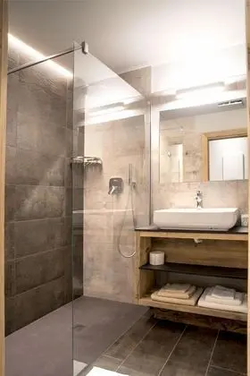 Superior Tek Büyük veya İki Ayrı Yataklı Oda, Balkon, Dağ Manzaralı