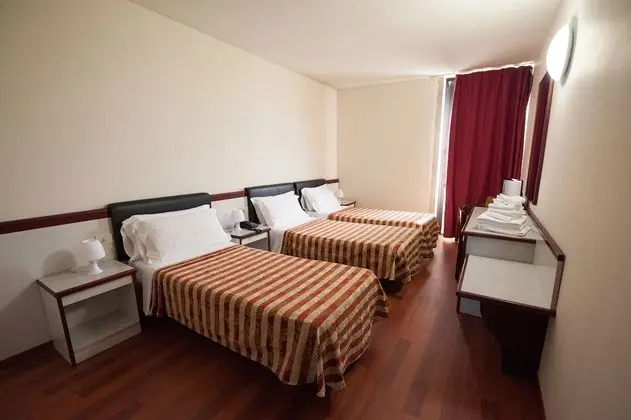 Üç Kişilik Oda (ala piccola)