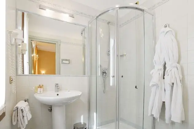 Superior Oda, Şehir Manzaralı