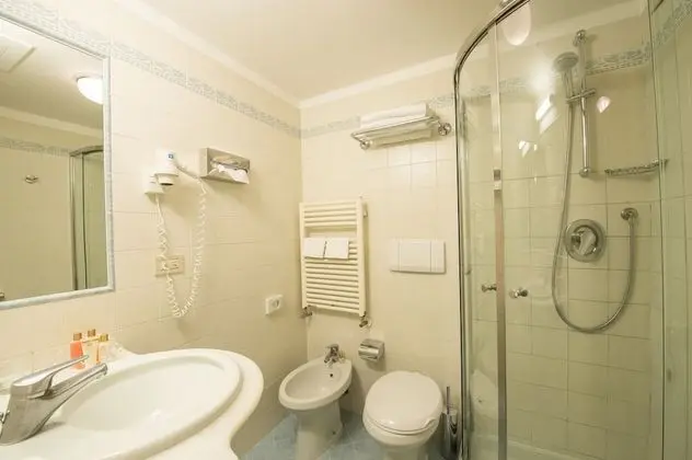 Tek Büyük veya İki Ayrı Yataklı Oda (Smart)