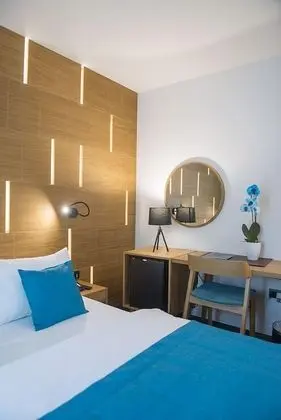 Deluxe Tek Büyük veya İki Ayrı Yataklı Oda