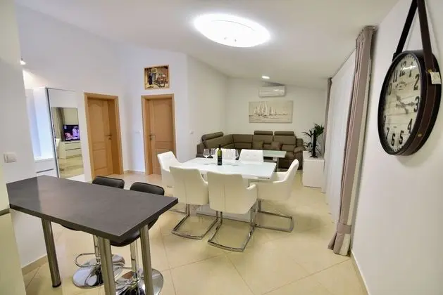 Basic Villa