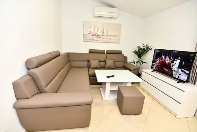 Basic Villa