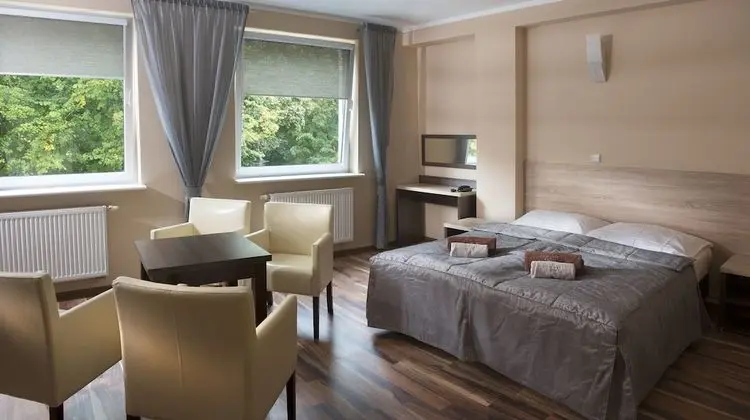 Comfort Tek Büyük Yataklı Oda