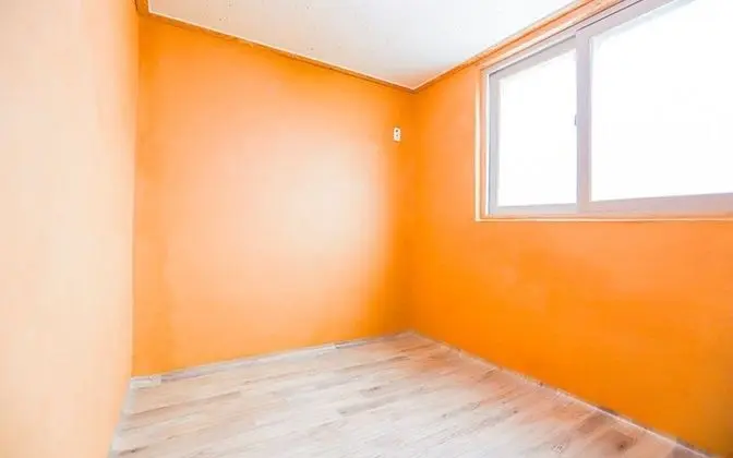 Oda (Ocher Room 201)