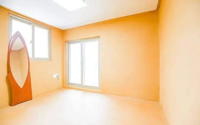 Oda (Ocher Room 201)