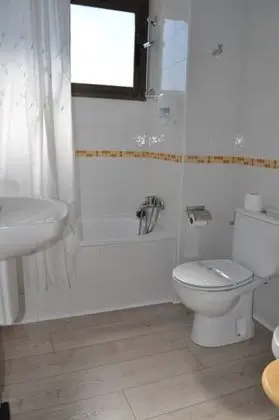 Standard Büyük Yataklı Tek Kişilik Oda