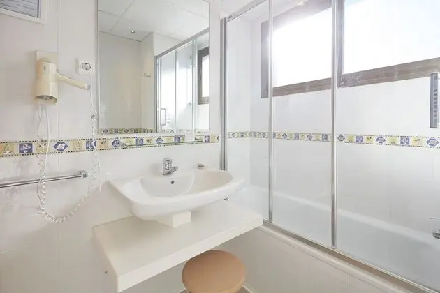 Standard Üç Kişilik Oda
