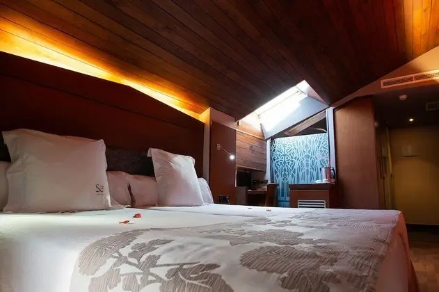 Standard Büyük Yataklı Tek Kişilik Oda