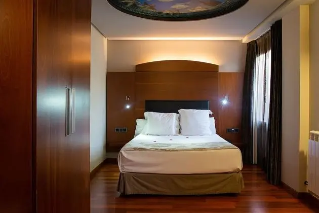 Standard Büyük Yataklı Tek Kişilik Oda