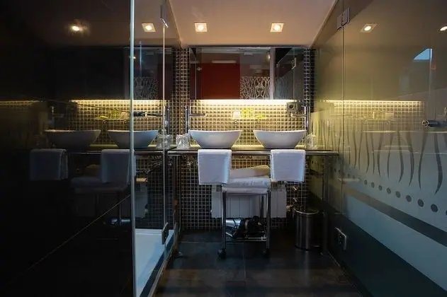 Standard Büyük Yataklı Tek Kişilik Oda