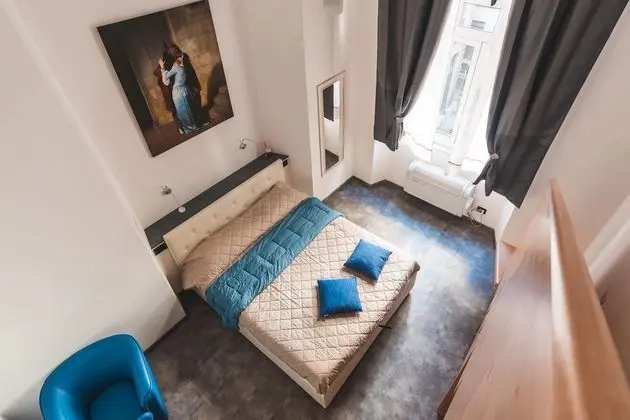 Deluxe Tek Büyük Yataklı Oda (Cloe)