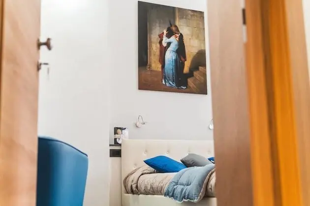 Deluxe Tek Büyük Yataklı Oda (Cloe)