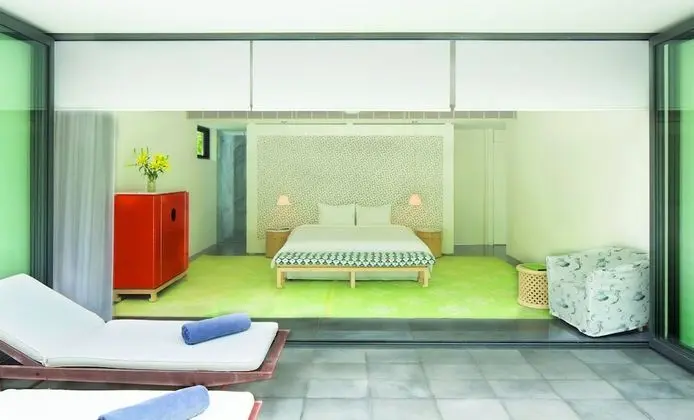 Premium Riverfront Pool Residence