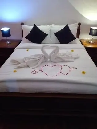 Deluxe Tek Büyük Yataklı Oda, Göl Manzaralı