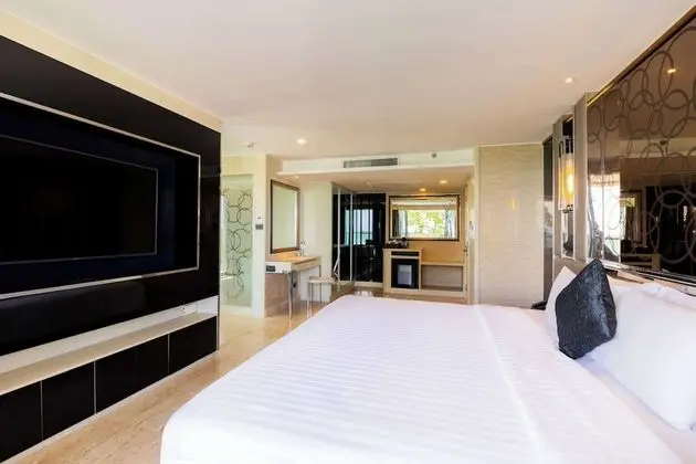 Premium Süit, 1 En Büyük (King) Boy Yatak, Balkon, Şehir Manzaralı (Living Room)