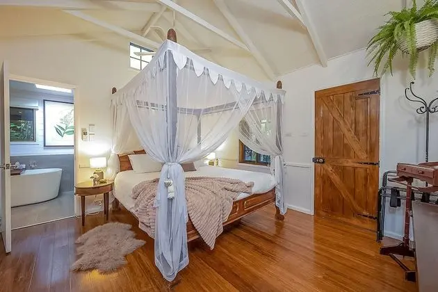 Premium Kır Evi, 2 Yatak Odası, Havuz Manzaralı
