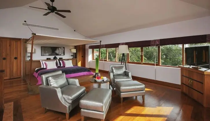 Abbey Suite