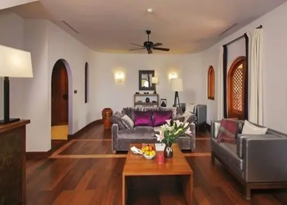 Abbey Suite
