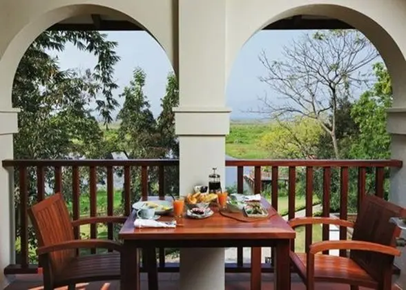 Abbey Suite