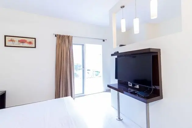 Premium Tek Büyük Yataklı Oda