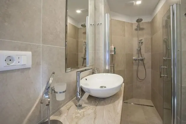 Apart Daire, Deniz Manzaralı