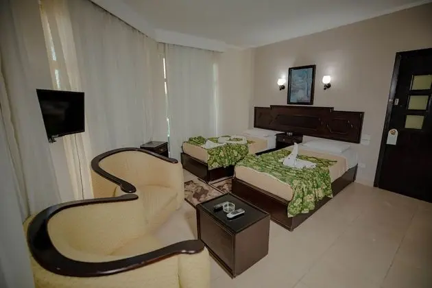 Tek Büyük veya İki Ayrı Yataklı Oda